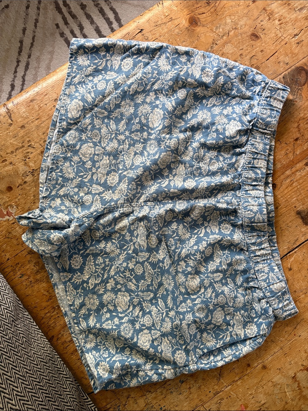 Universal Thread Floral Linen Blend Shorts